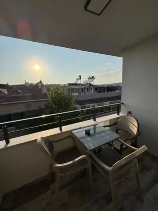 Standart Oda, Kara Manzaralı, Balkonlu