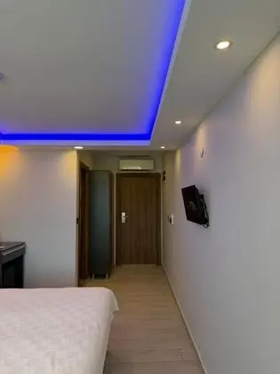 Standart Oda, Kara Manzaralı, Balkonlu