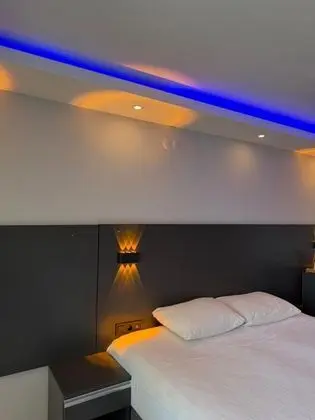 Standart Oda, Kara Manzaralı, Balkonlu
