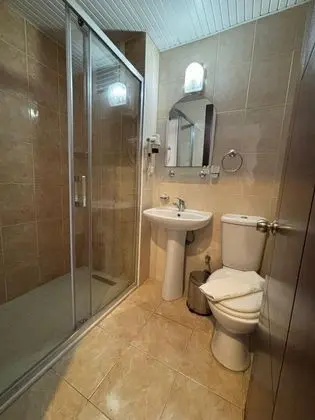 Family Oda, Bahçe Manzaralı, Balkonlu