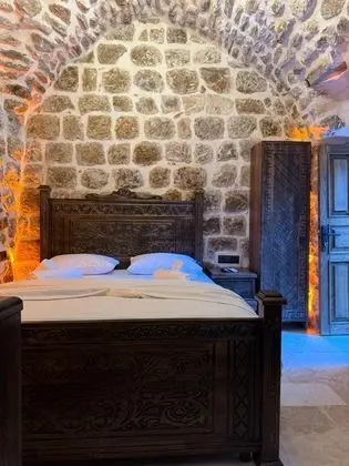 Çift Kişilik,Avlu Manzaralı,Bahçe Katı