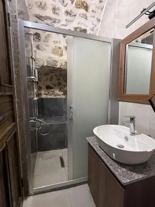 Çift Kişilik,Avlu Manzaralı,Bahçe Katı