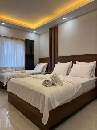 Triple,Avlu Manzaralı,2. Kat