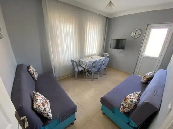 Daire-Tek Yatak Odalı, Havuz Manzaralı