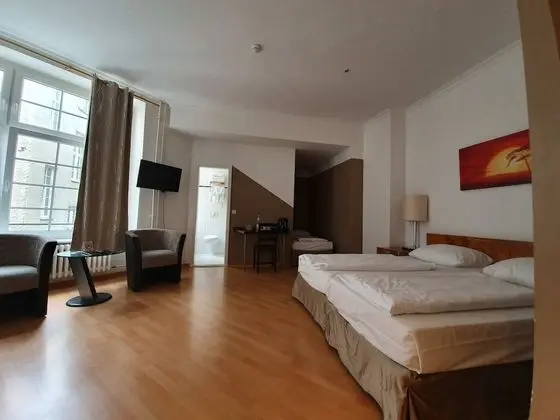 Dört Kişilik Oda, Sigara İçilmez