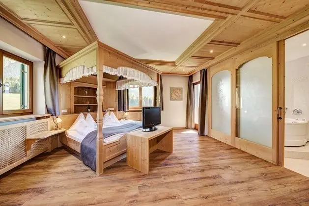 Junior Dört Kişilik Oda, 1 Yatak Odası, Dağ Manzaralı