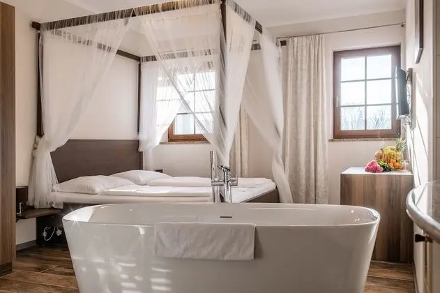 Comfort Süit, Banyolu/Duşlu