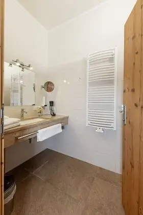 Comfort Tek Büyük Yataklı Oda, Banyolu/Duşlu