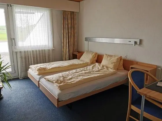 Tek Büyük Yataklı Oda, Balkon