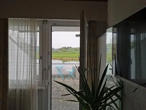 Tek Büyük Yataklı Oda, Balkon