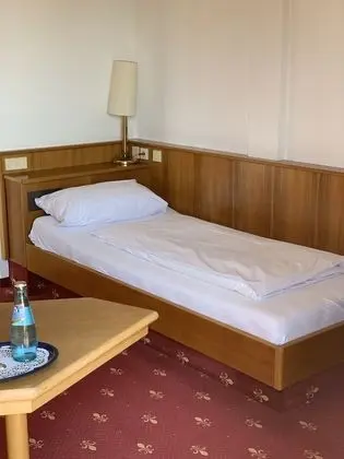 Tek Kişilik Oda