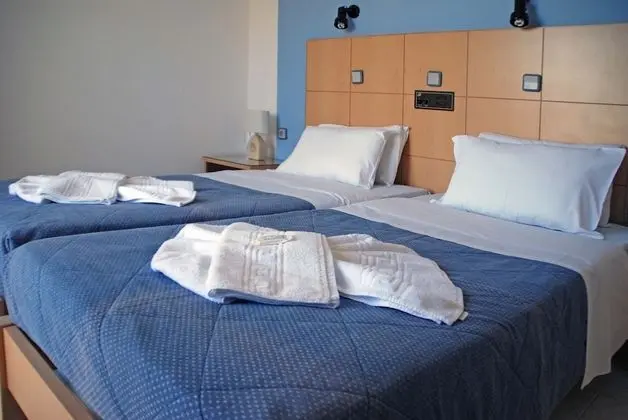 Tek Büyük veya İki Ayrı Yataklı Oda, Deniz Manzaralı