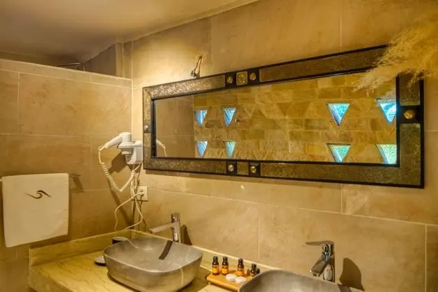 Süit, Özel Banyo (Zaytouna )