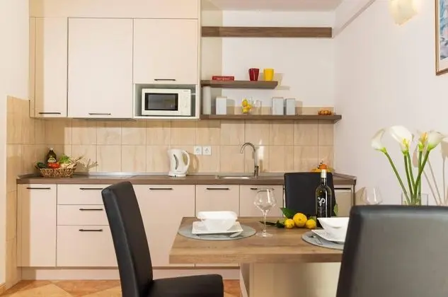 One-Bedroom Apartment with Balcony