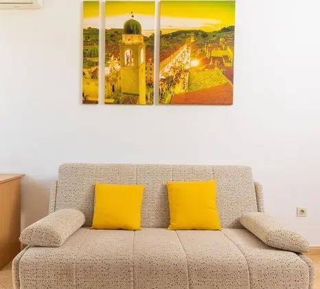 One-Bedroom Apartment with Balcony