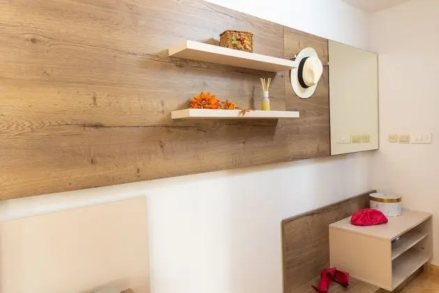 One-Bedroom Apartment with Balcony