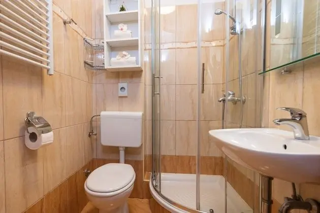 One-Bedroom Apartment with Balcony