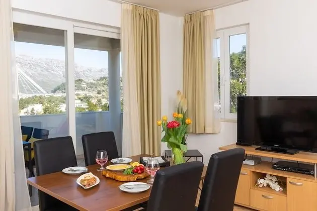 Two-Bedroom Apartment with Balcony and Sea View
