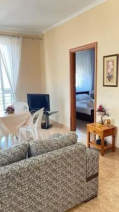 Apart Daire, Deniz Manzaralı