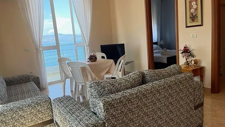 Apart Daire, Deniz Manzaralı