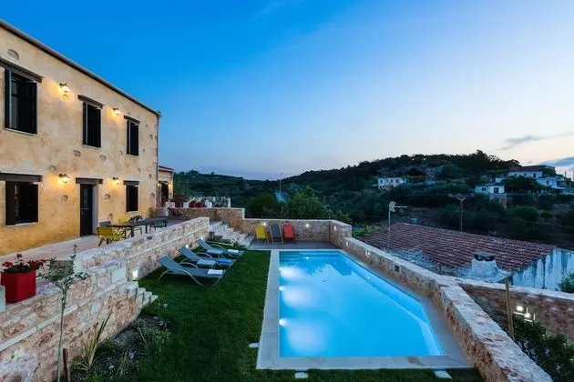 Luxury Villa, 4 Yatak Odası, Kişiye Özel Havuzlu (ΙΙ)