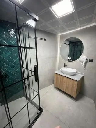 Standart Oda, Şehir Manzaralı