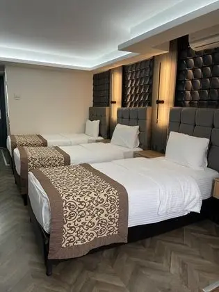 Triple, Şehir Manzaralı