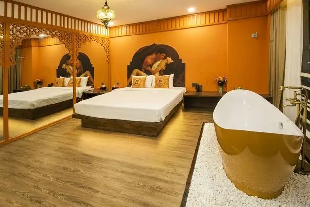Luxury Tek Büyük Yataklı Oda