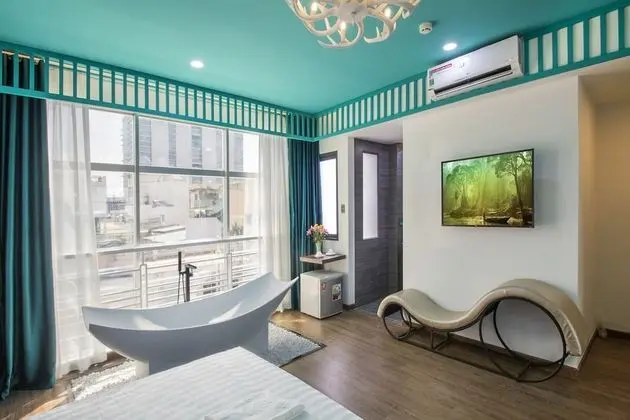 Luxury Tek Büyük Yataklı Oda