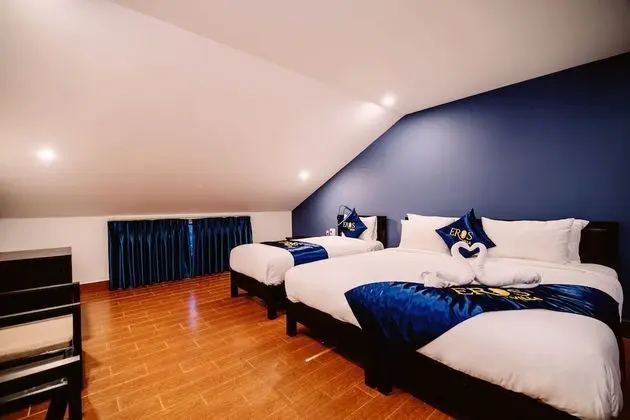 Deluxe Üç Kişilik Oda