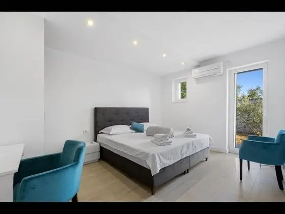 Villa, 6 Yatak Odası, Sigara İçilebilir, Balkon