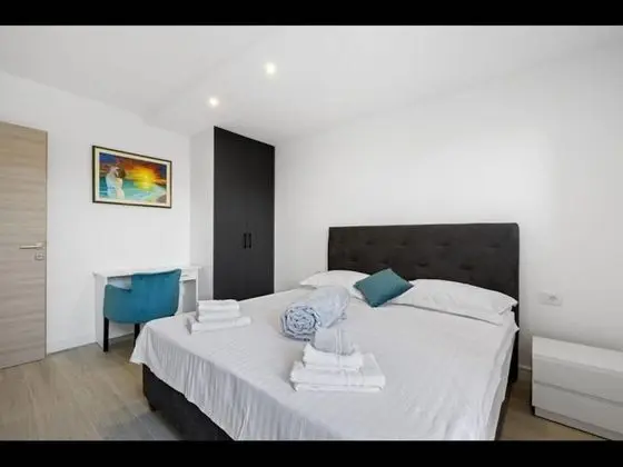 Villa, 6 Yatak Odası, Sigara İçilebilir, Balkon