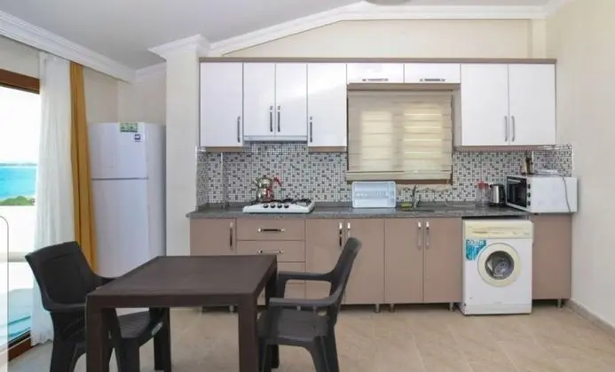 Aile Odası, Deniz Manzaralı, Balkonlu