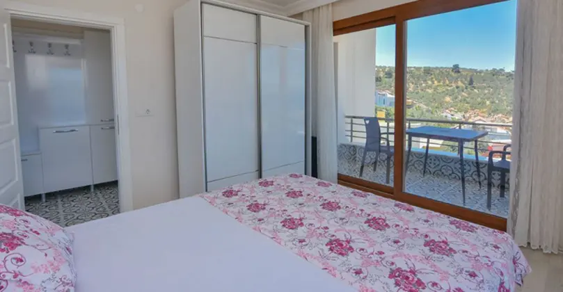 Aile Odası, Deniz Manzaralı, Balkonlu