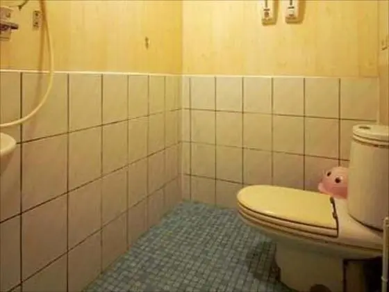 Tek Büyük Yataklı Oda, Ortak Banyo