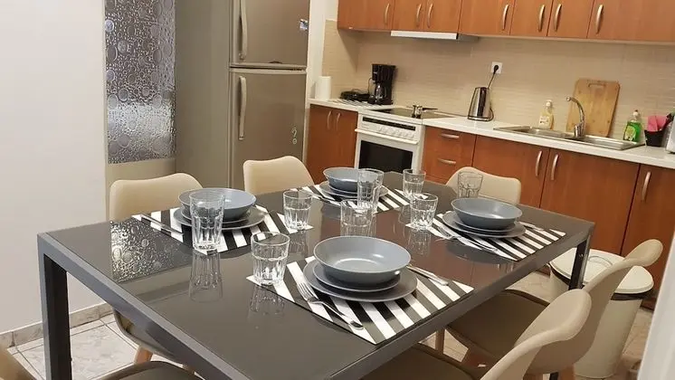 Family Apart Daire, 6 Yatak Odası, Şehir Manzaralı