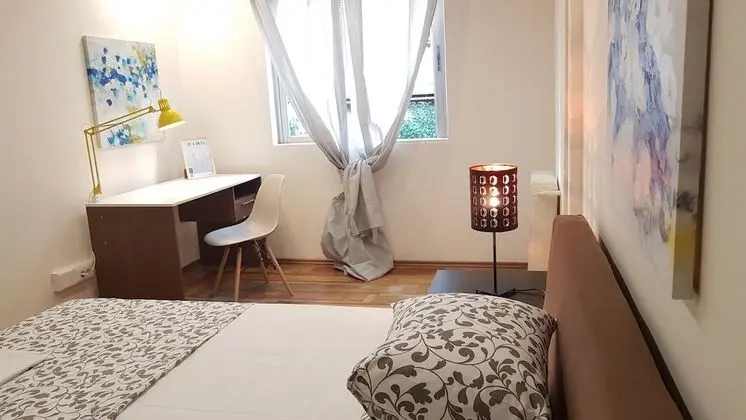 Apart Daire, 6 Yatak Odası