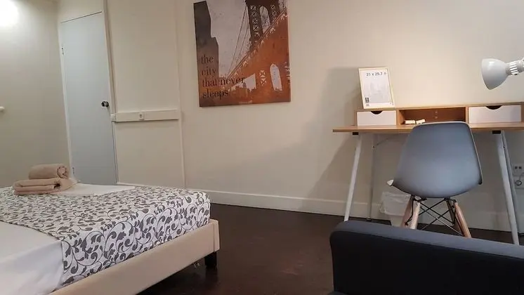 Apart Daire, 6 Yatak Odası