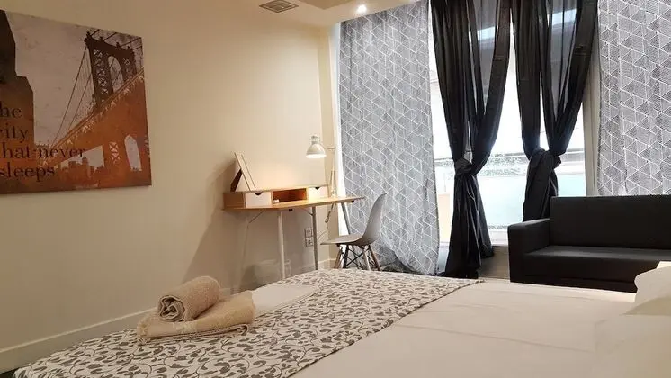 Apart Daire, 6 Yatak Odası