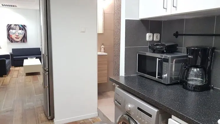 Apart Daire, 6 Yatak Odası