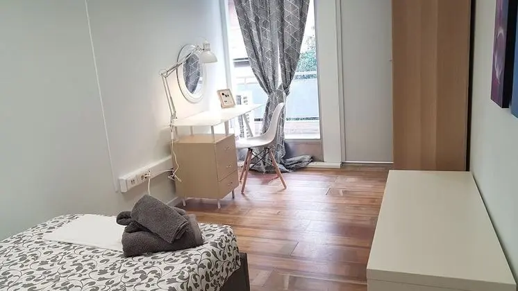 Apart Daire, 6 Yatak Odası