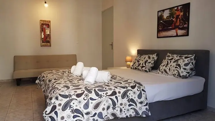 Apart Daire, 6 Yatak Odası