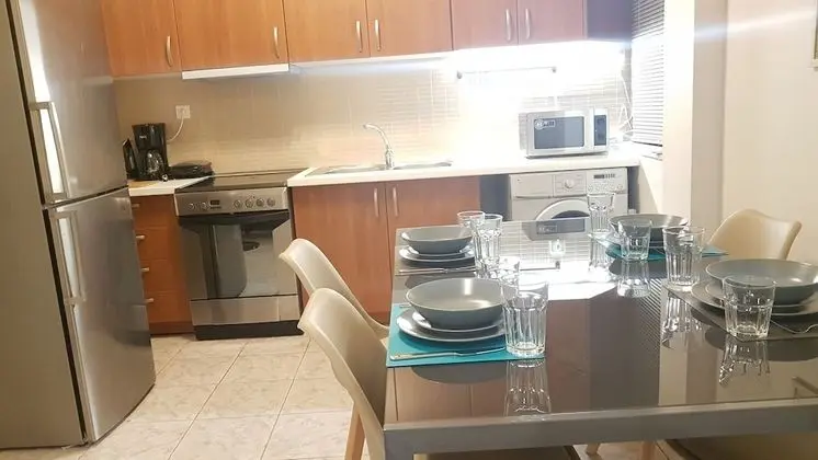 Apart Daire, 6 Yatak Odası