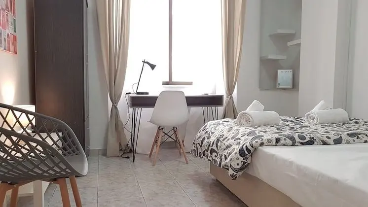 Apart Daire, 6 Yatak Odası