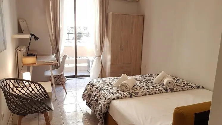 Apart Daire, 6 Yatak Odası