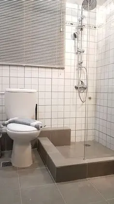 Apart Daire, 6 Yatak Odası