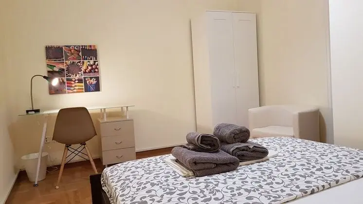 Apart Daire, 5 Yatak Odası