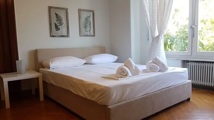 Deluxe Apart Daire, Birden Çok Yatak Odası