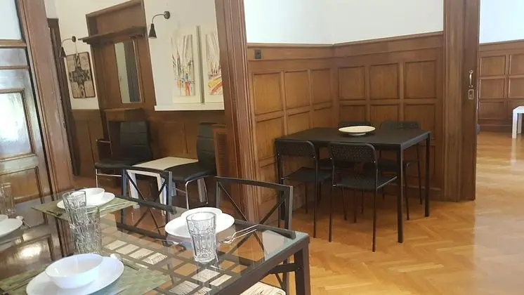 Deluxe Apart Daire, Birden Çok Yatak Odası