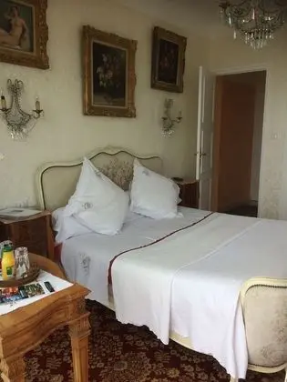 Tek Büyük Yataklı Oda (Romantique)